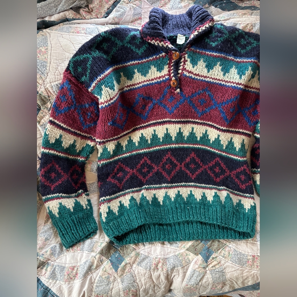 Colorful 100% Wool Sweater. Womens Large